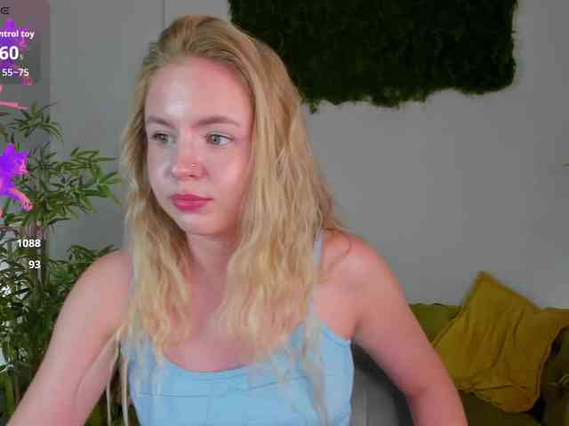 Linda-Bloom webcam
