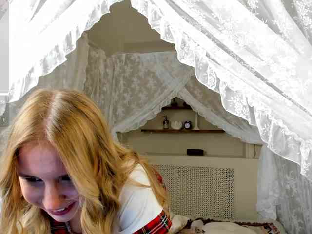 Linda-Bloom webcam