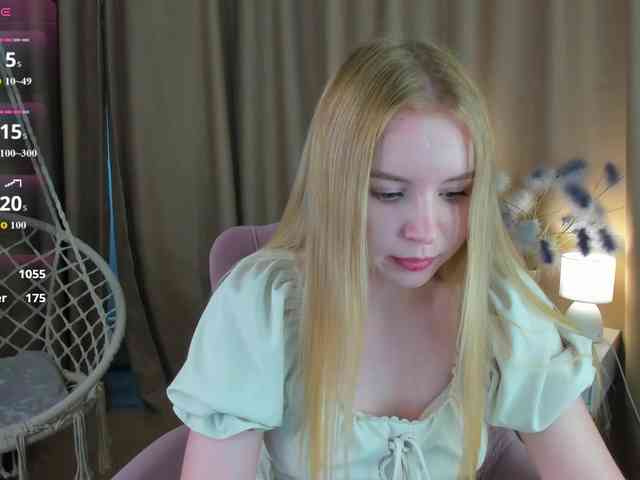 Linda-Bloom webcam