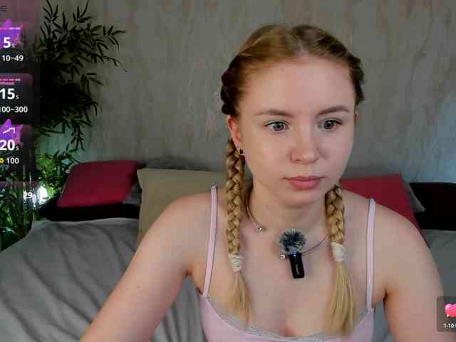 Linda-Bloom webcam