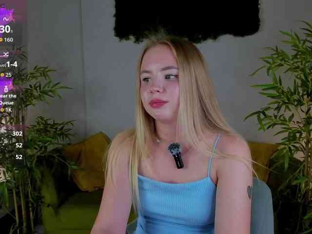 Linda-Bloom webcam