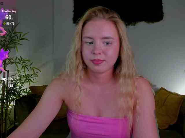 Linda-Bloom webcam