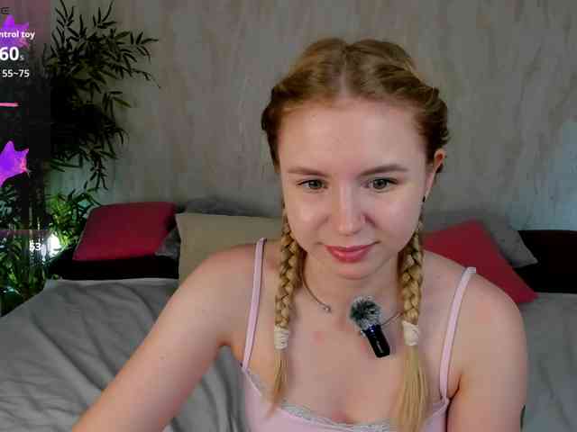 Linda-Bloom webcam