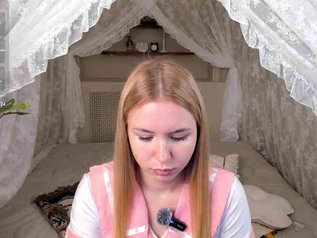 Linda-Bloom webcam
