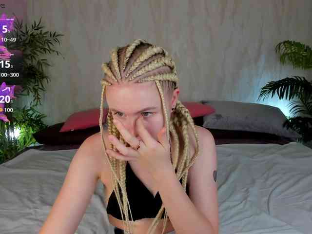 Linda-Bloom webcam