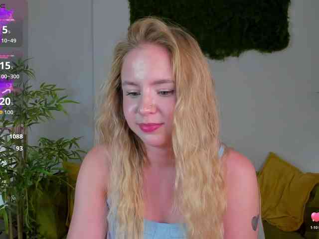 Linda-Bloom webcam
