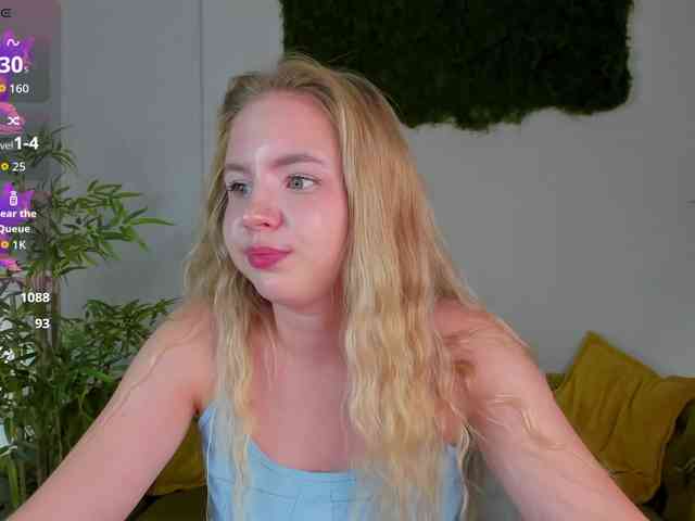 Linda-Bloom webcam