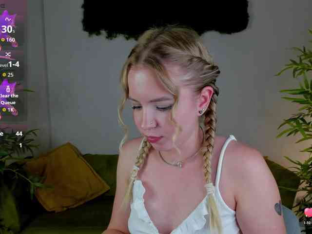Linda-Bloom webcam