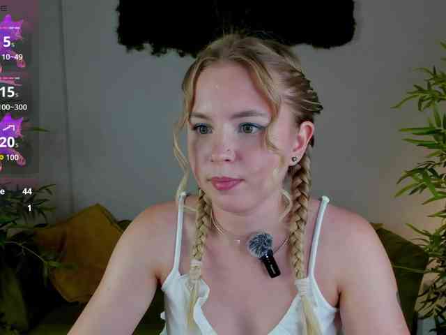 Linda-Bloom webcam