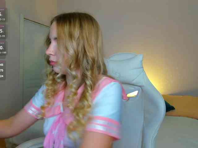 Linda-Bloom webcam