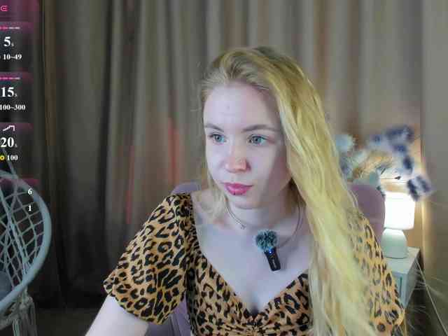 Linda-Bloom webcam