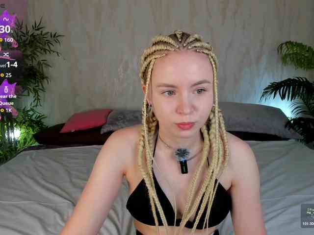 Linda-Bloom webcam