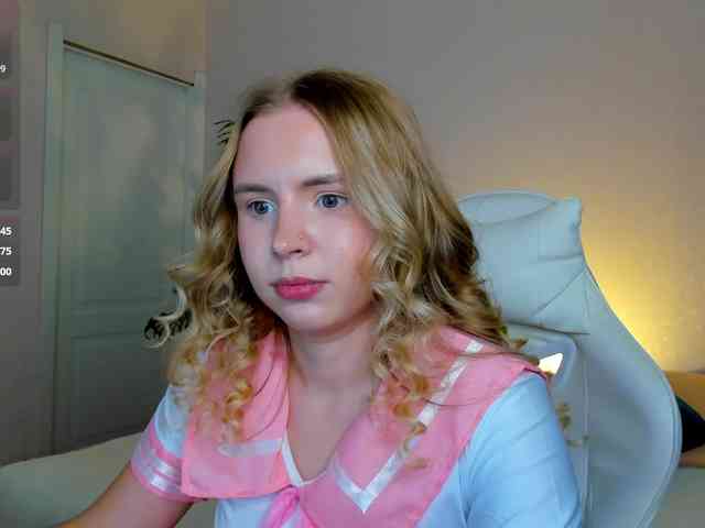 Linda-Bloom webcam
