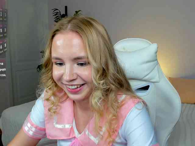 Linda-Bloom webcam