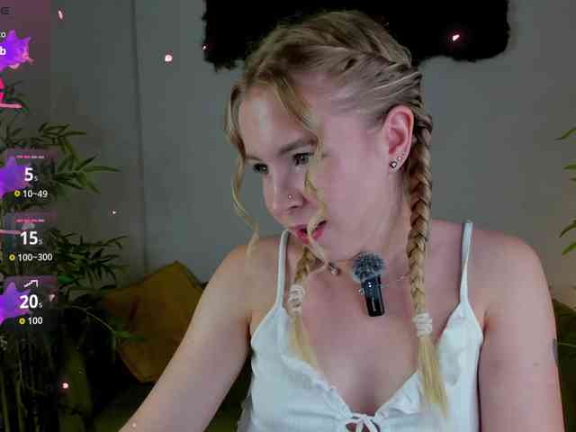 Linda-Bloom webcam
