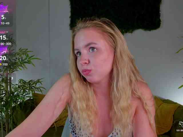 Linda-Bloom webcam