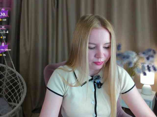 Linda-Bloom webcam