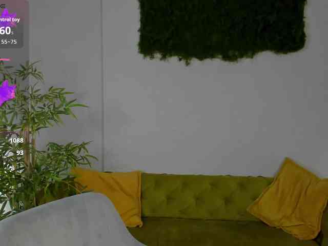 Linda-Bloom webcam