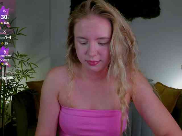 Linda-Bloom webcam