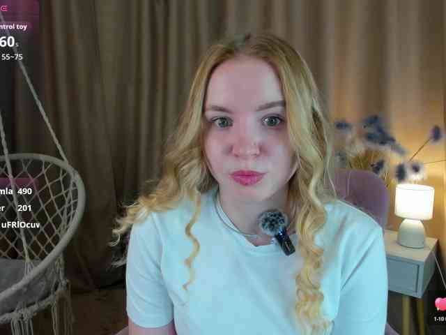 Linda-Bloom webcam