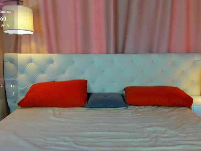Linda-Bloom webcam
