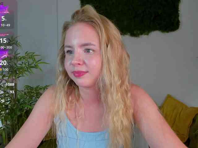 Linda-Bloom webcam