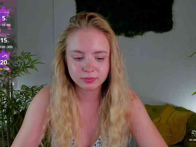 Linda-Bloom webcam