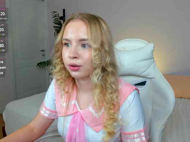 Linda-Bloom webcam