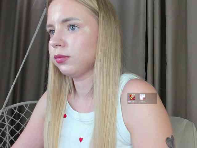 Linda-Bloom webcam