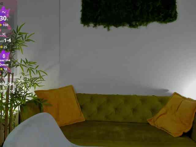 Linda-Bloom webcam