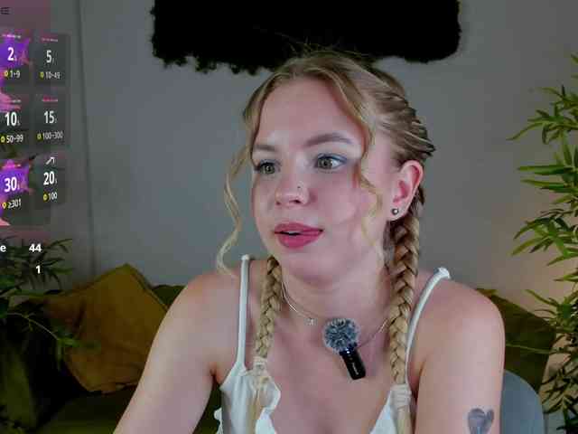 Linda-Bloom webcam