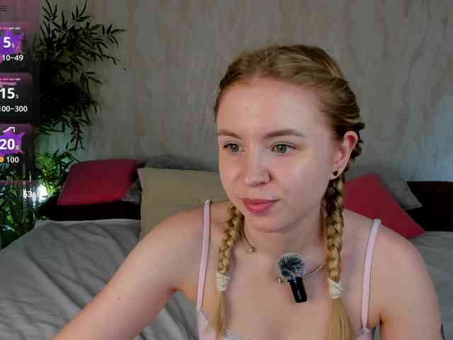 Linda-Bloom webcam