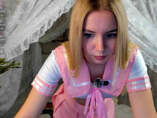 Linda-Bloom webcam