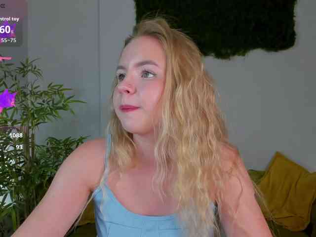 Linda-Bloom webcam