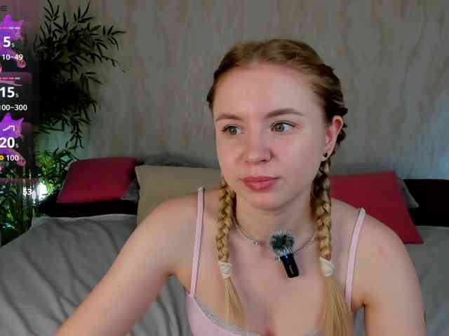 Linda-Bloom webcam