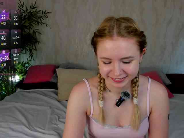 Linda-Bloom webcam