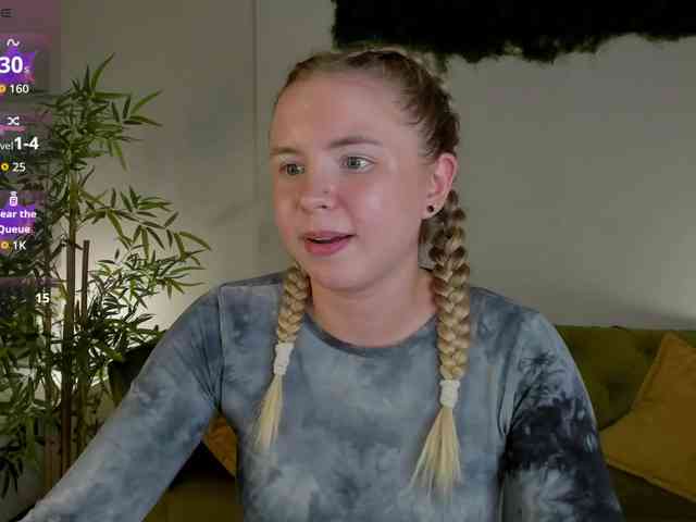 Linda-Bloom webcam