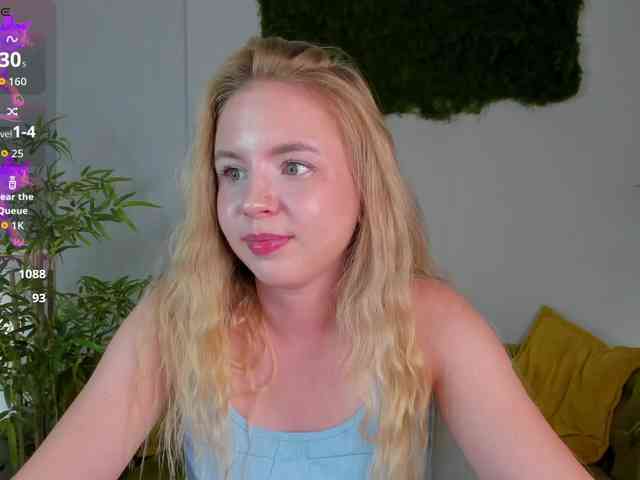 Linda-Bloom webcam