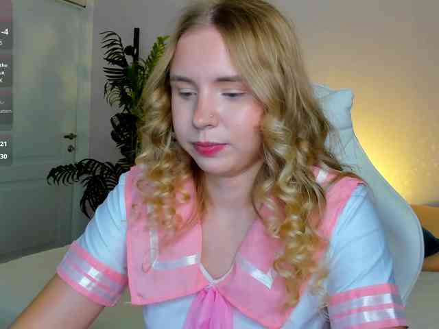 Linda-Bloom webcam
