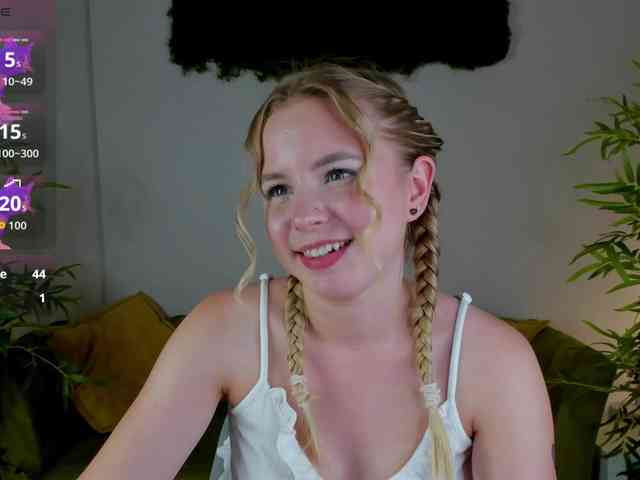 Linda-Bloom webcam