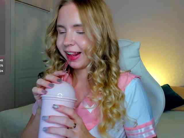 Linda-Bloom webcam