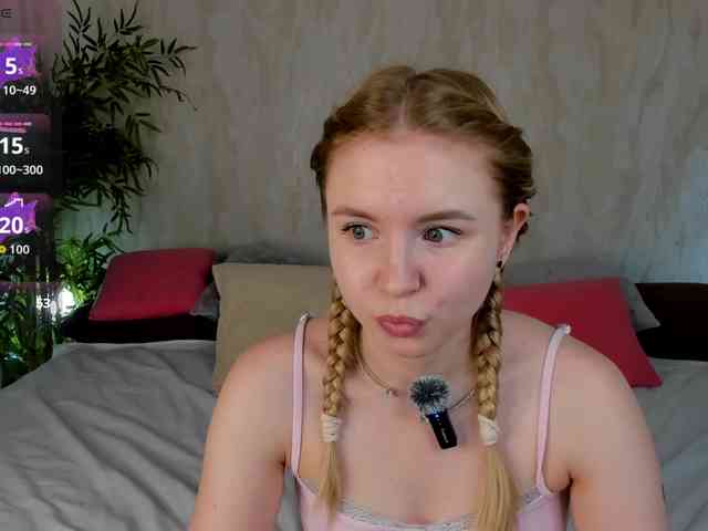 Linda-Bloom webcam