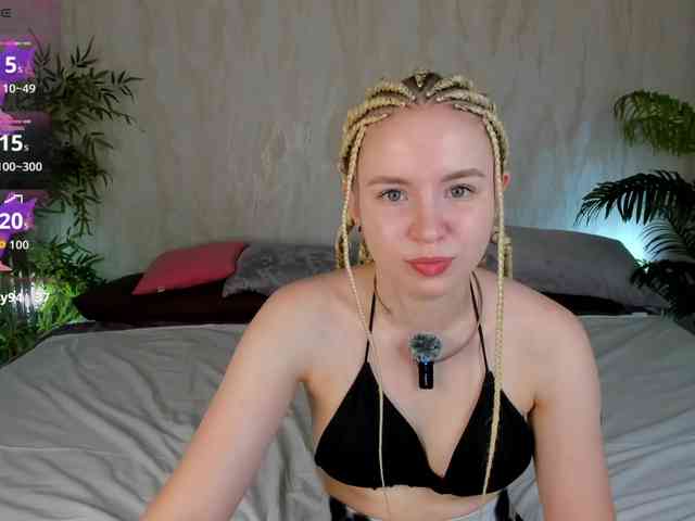 Linda-Bloom webcam