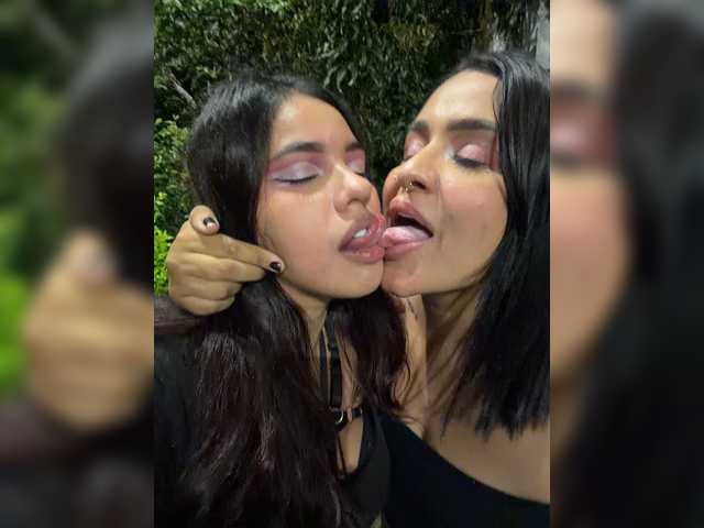 ElenaXMelody live cam on BongaCams