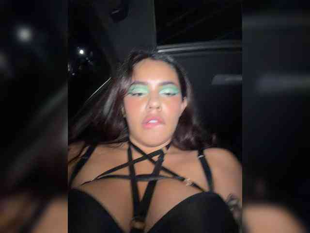 ElenaXMelody webcam