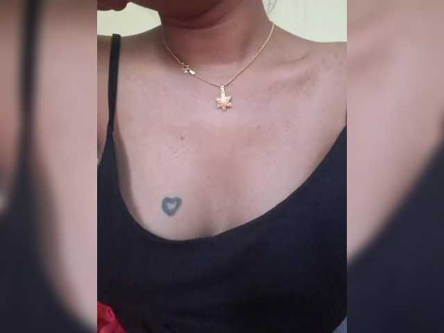 purple-queen live cam on BongaCams