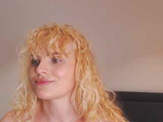 AnnaEvv Porn Show