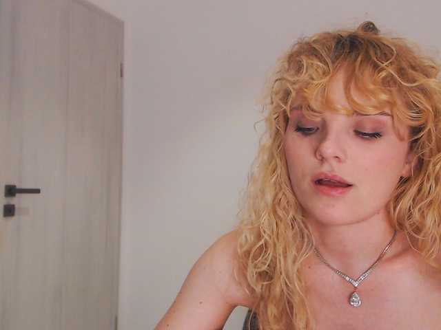 AnnaEvv live webcam show