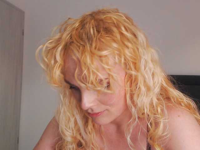 AnnaEvv live cam on BongaCams