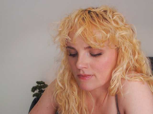 AnnaEvv live cam on BongaCams